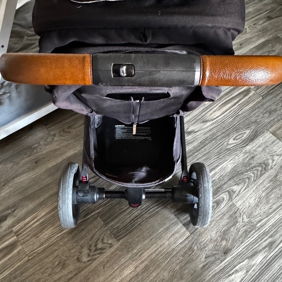 Nuna Tavo Black Stroller Used - Picture 2 of 9